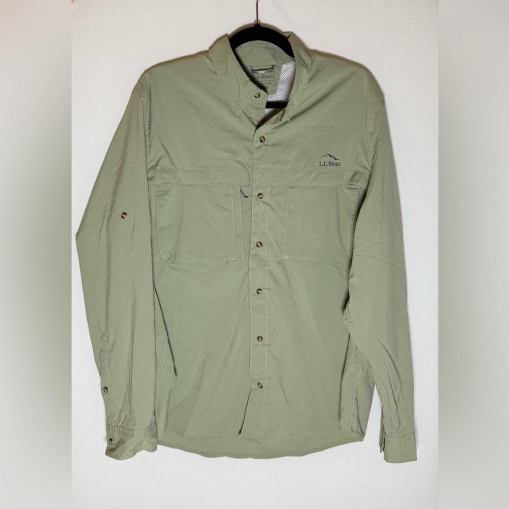 LL Bean lightweight button down • Men’s large